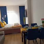 Jula Pokoje Blisko Plazy, Dabki