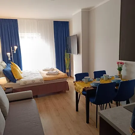 Jula Blisko Plazy, Ubytování v soukromí *